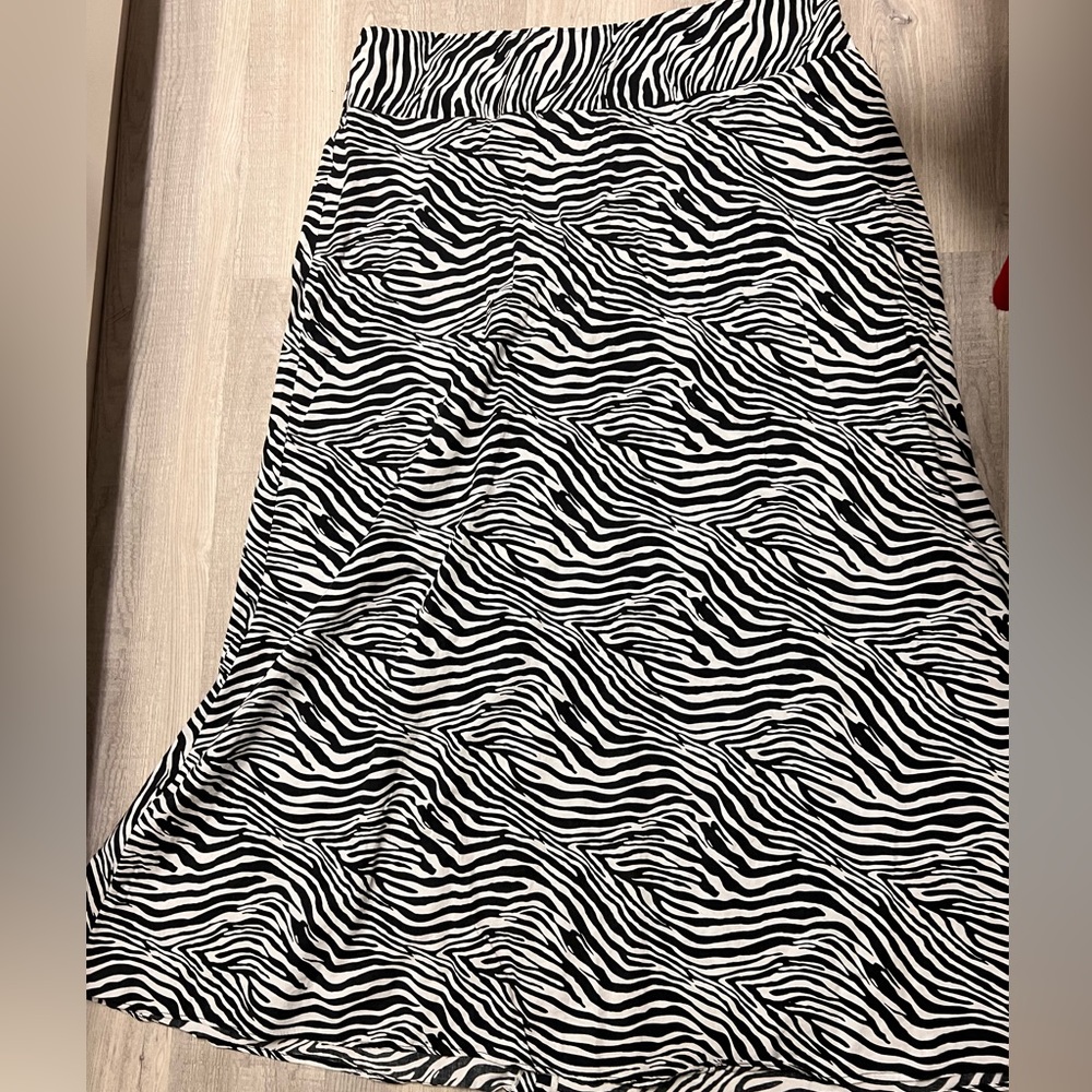 Zebra print long skirt